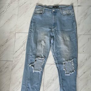 Fashion nova jeans stretchy